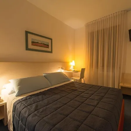Erika Hotel 3*