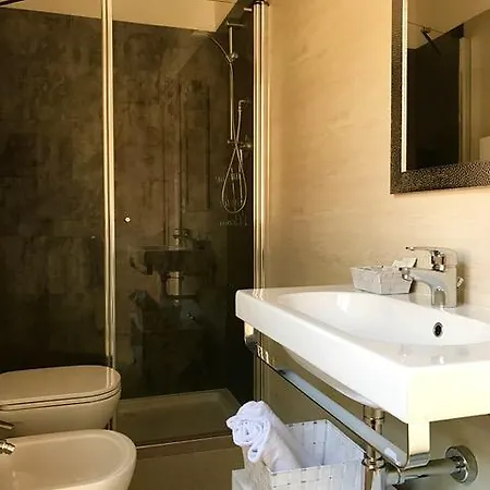 爱丽卡酒店 酒店